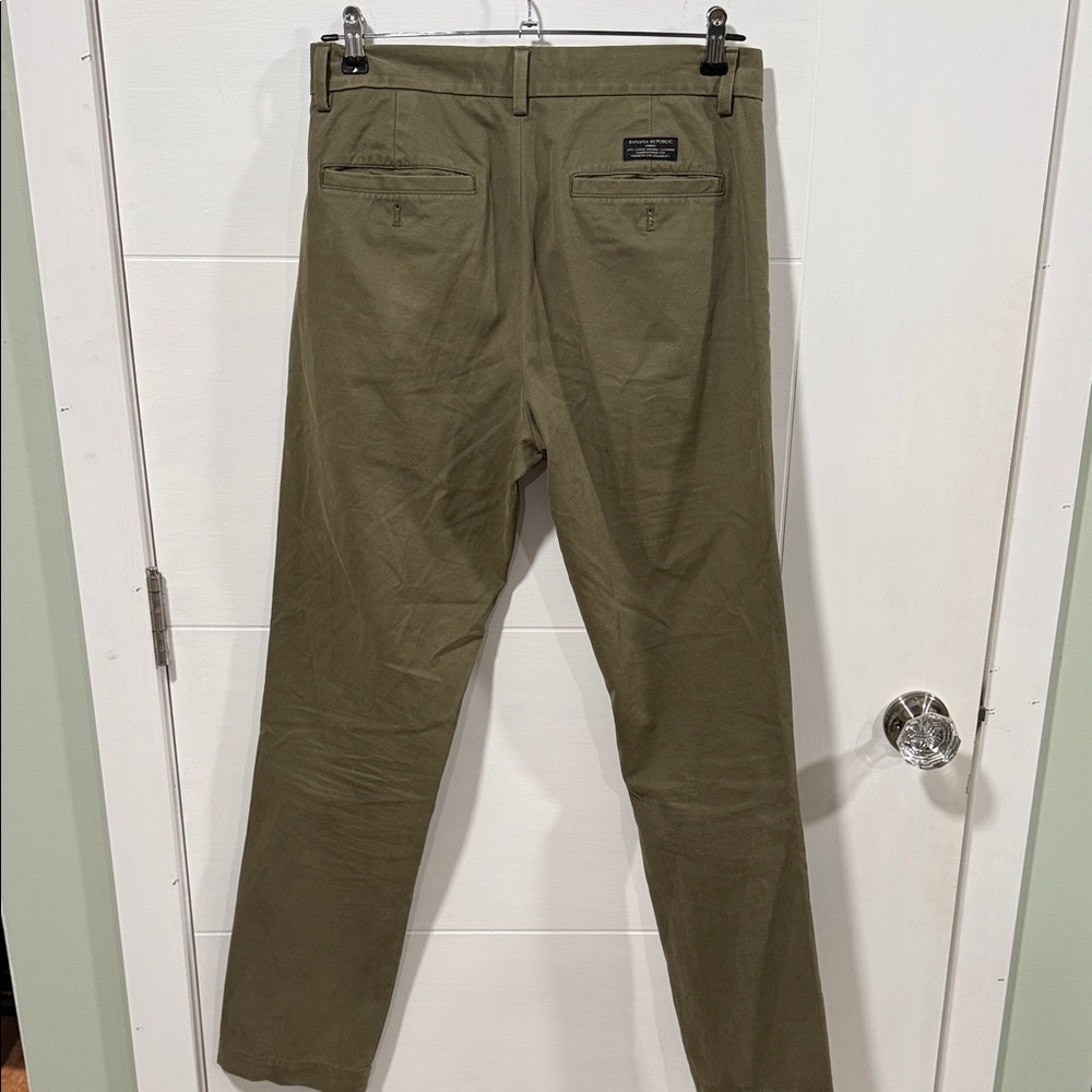 Banana Republic Men's Aiden Olive Green Chinos 30x32 - Picture 4 of 5